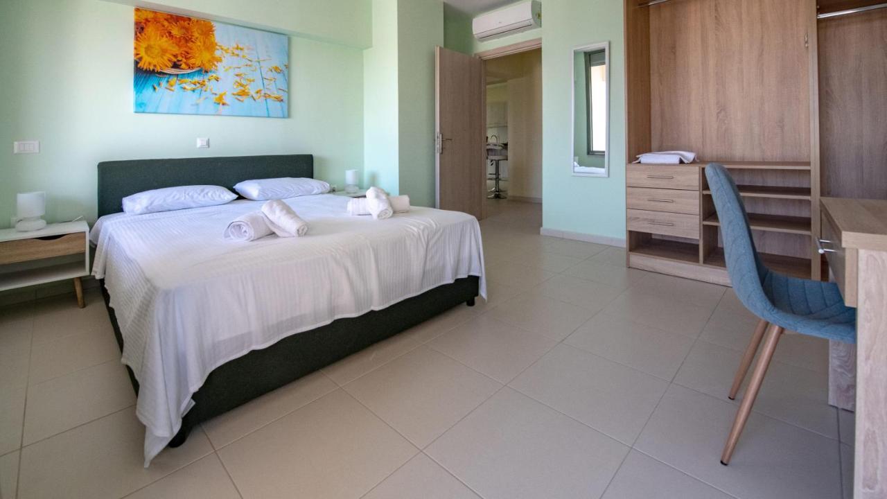 Eden Sunflower - Luxurious With Sea View Lejlighed