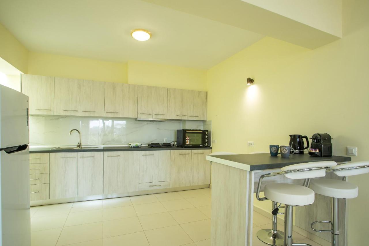 Eden Sunflower - Luxurious With Sea View Apartmán