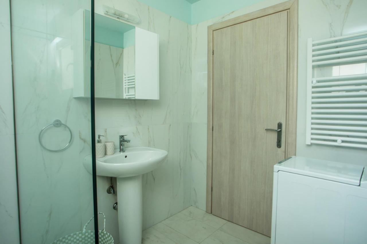 Eden Sunflower - Luxurious With Sea View Apartmán *
